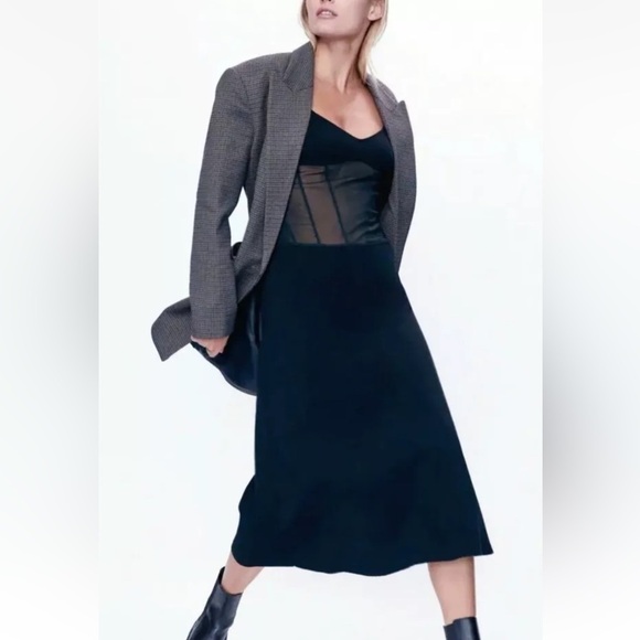 Zara knit midi dress with corset mesh insert - Picture 3 of 12